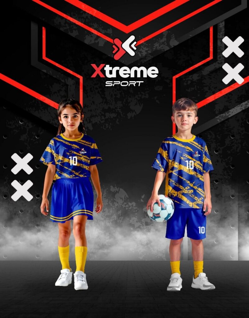 Uniforme deportivo sublimado azul y dorado para niños: polo, short y falda short