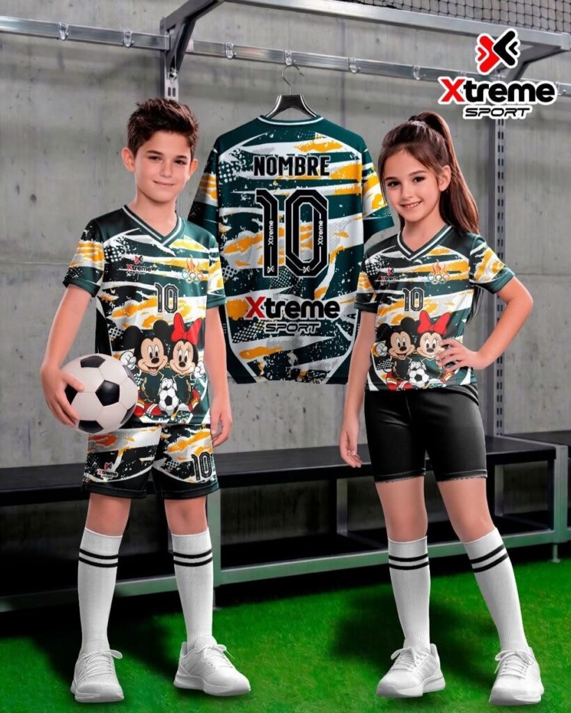 Uniforme deportivo sublimado para niños Ratón Clásico, Verde oscuro y naranja
