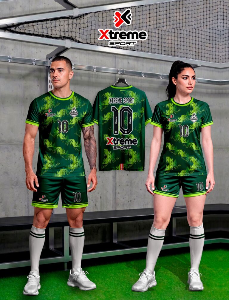 Hombre y mujer con el uniforme sublimado verde oscuro con detalles en verde limón